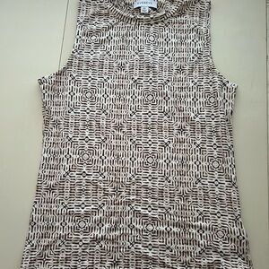 Evereve Black and Cream Ribbed Tank Top